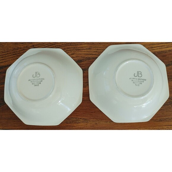 JOHNSON BROTHERS HERITAGE White Ironstone OctagoN Round Vegetable Serving Bowl - Picture 4 of 7